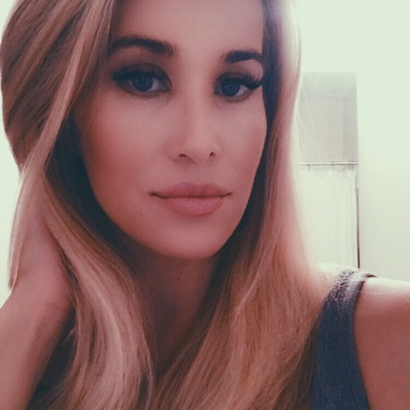 Meet your posher - Picture 4 of 4